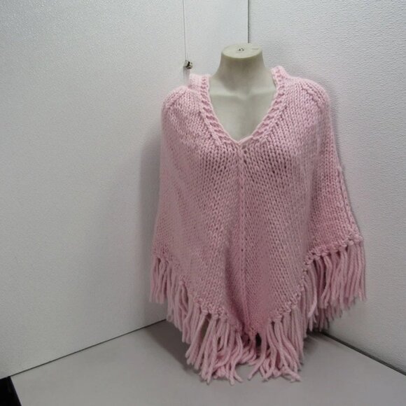 GOGO Women's Short Soft Wool Hooded Poncho Size OS Strawberry Pink - Picture 6 of 6